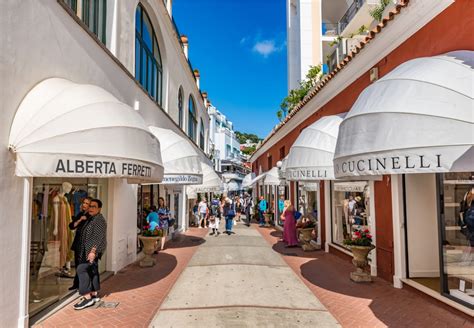 capri shops